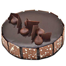 FUDGE CAKE